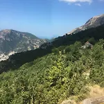 Daire Coastal Cliff, Amalfi *