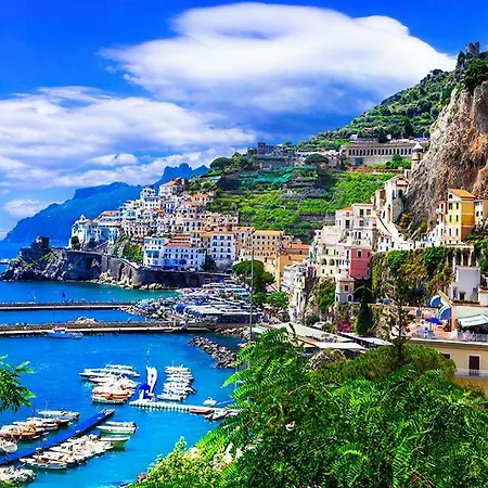 Daire Coastal Cliff, Amalfi *