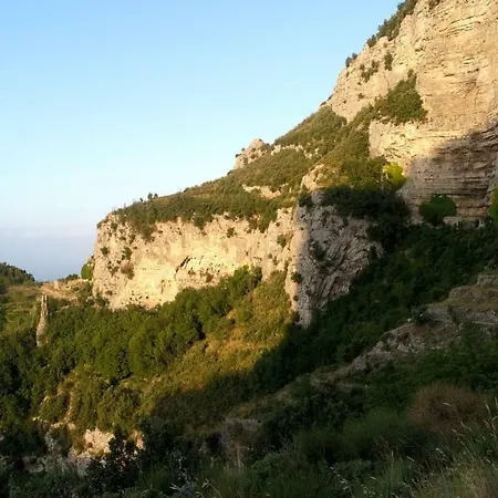 Apartment Coastal Cliff, Amalfi